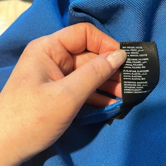 Bebe LUXE BANDAGE HALTER CRISS CROSS DRESS - Picture 8 of 14